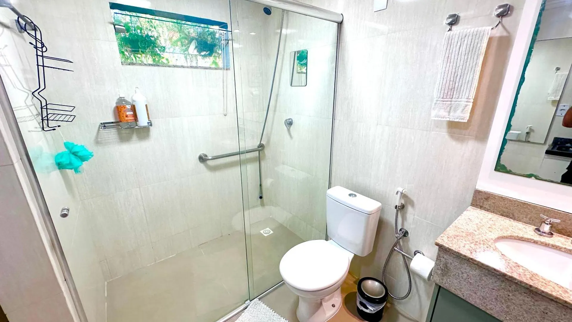 Recanto Dos Passarinhos Linda Casa Com 2 Quartos Balneário Camboriú 0*,  Brasil